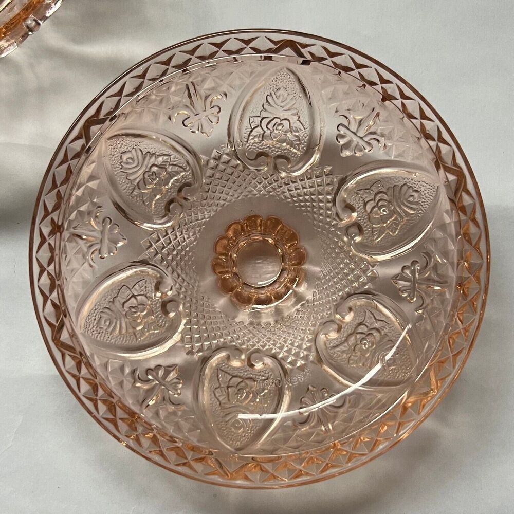Vintage Pink Glass Heart Motif Embossed Sugar, Candy, Trinket Dish with Lid - Picture 7 of 13